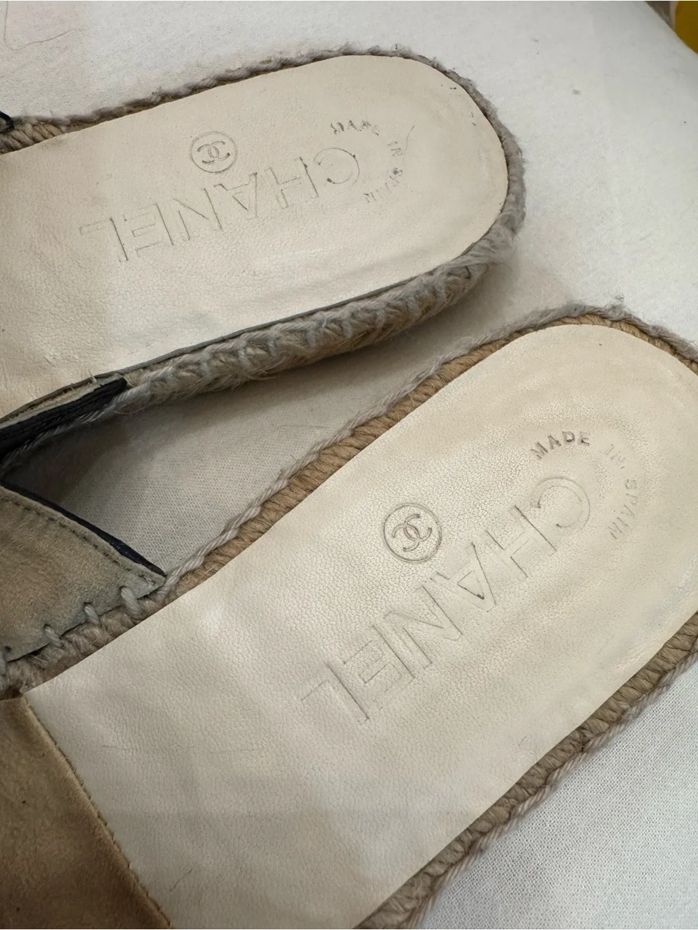 CHANEL Black Leather CC Logo Espadrille Mules